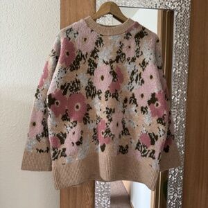 Zara Chunky Floral Sweater in Beige/pink_small